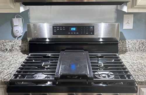 Bessemer Apartment | Spacious 3-bedroom apartment with AC, WiFi in enjoyable Bessemer