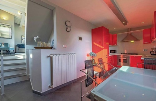 Santa Maria Novella Apartment | Spacious 3-Bedroom Apartment with Stunning Rooftop Terraces in San Lorenzon