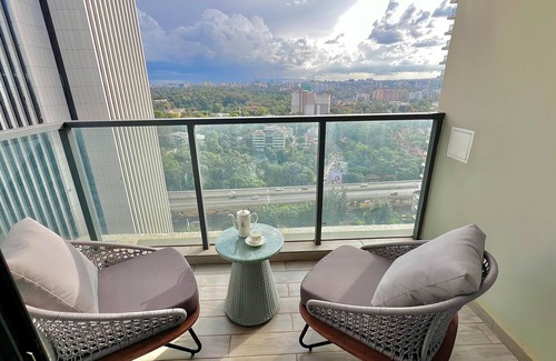 Westlands Apartment | Spacious 3-bedroom apartment in amazing Nairobi with fitness room-GTC,KMNTS
