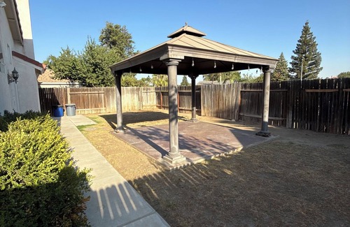 Greenacres House | Spacious 3 Bedroom Home