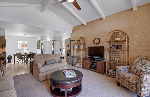 Canyon Corridor Condo | Spacious 3 bedroom, 2 bath Condo in South Palm Springs - Casa Estados