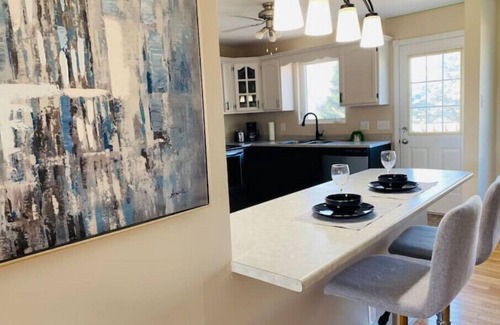 Moncton House | Spacious 3 Beds Home by Magic Mountainn