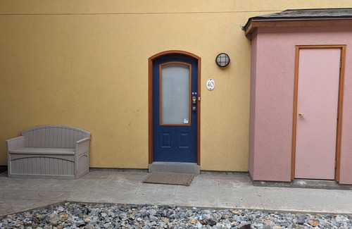 Sun Peaks Condo | Spacious 3 Level Condo Close to Village | Access to Ski-Out Trail | Private Hot Tub | Fireplace