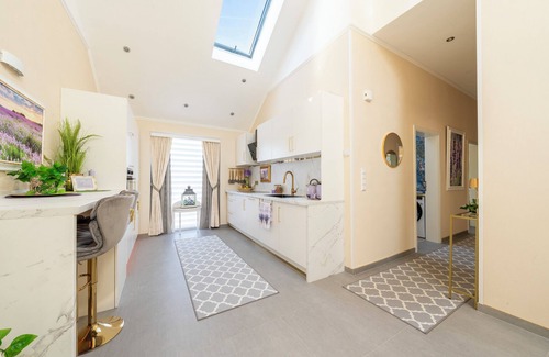 Helmsange Apartment | Spacious 3BR/2BA | Terrace + Free Parking