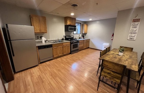 Morgantown Apartment | Spacious 3BR/3BA | Downtown Morgantown | Near WVU
