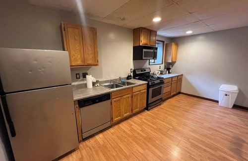 Morgantown Apartment | Spacious 3BR/3BA | Downtown Morgantown | Near WVU