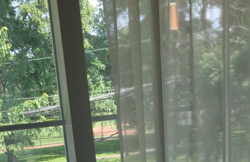 Lower Vailsburg Apartment | Spacious 3BR Apt, Minutes to EWR/Penn,Close to NYC