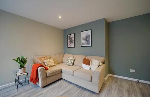 Wetherby House | Spacious 4 bed town house in central Wetherby, sleeps 9, perfect for contractors or groups