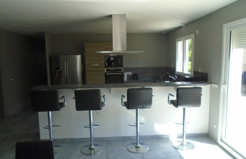 Baume-les-Dames House | Spacious 4-bedroom house close to the cycle route, climbing area and shops