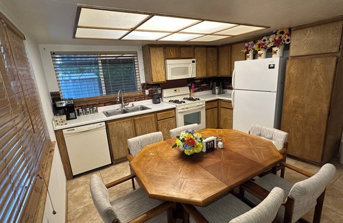 Paradise House | Spacious 4-bedroom family house with private pool, ten minutes from the strip.