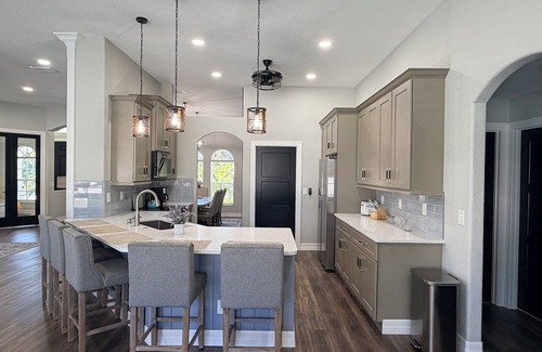 North Port House | Spacious 4-bedroom house with pool, close to beaches, shopping and restaurants