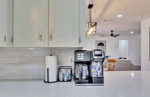 Egger Acres House | Spacious 4-bedroom house w/fenced yard - monthly discounts for longer bookings