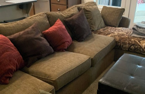 Tate House | Spacious 4-bedroom house in charming Fairmount with WiFi, AC fire pit Hot Tub