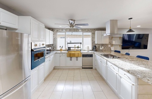 Quail Estates West House | Spacious 4-bedroom house in phenomenal Las Vegas with WiFi, AC