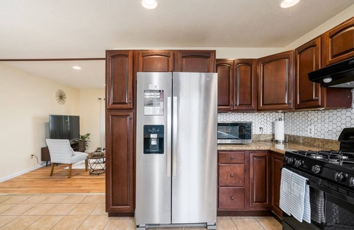 Old North Columbus House | Spacious 4-bedroom house with great amenities in enjoyable Columbus