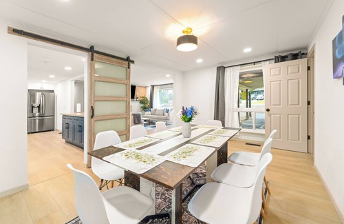 SeaTac House | Spacious 4-bedroom house in nice SeaTac with WiFi