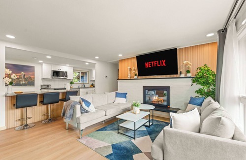 SeaTac House | Spacious 4-bedroom house in nice SeaTac with WiFi