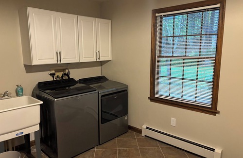 Treasure Lake House | Spacious 4-bedroom lakehouse with plenty of room for the group to enjoy the lake