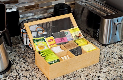 Des Plaines House | Spacious 4-bedroom house in amazing Des Plaines with WiFi, AC