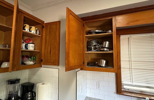 St. Nicholas House | Spacious 4-Bedroom Retreat Near Downtown & San Marco – Jacksonville Charm