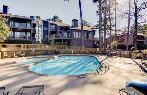 Lake Hamilton Condo | Spacious 4 Bedroom Family LAKE Condo @ Southshore! | POPULAR!