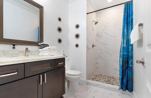 Tulane - Gravier House | Spacious 4br Mid-city Home With Pool & Balcony