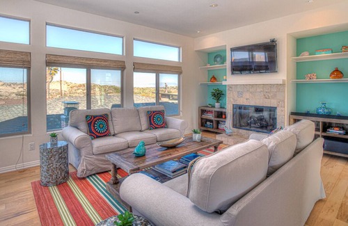 Oxnard Shores House | Spacious 4BR w/ Rooftop Deck, Fire Pit/Steps to Shore