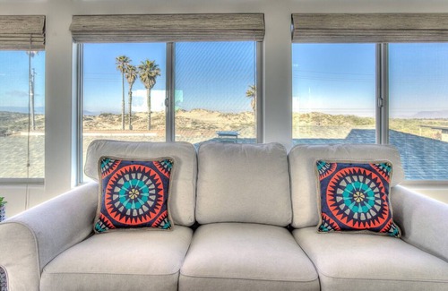 Oxnard Shores House | Spacious 4BR w/ Rooftop Deck, Fire Pit/Steps to Shore