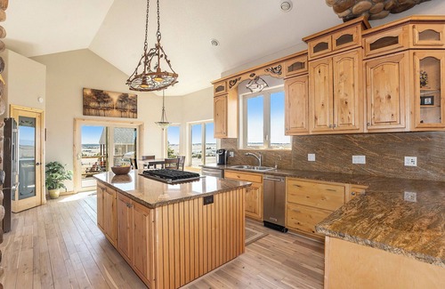 Colorado Springs House | Spacious 5-bedroom Retreat, stones throw away from Air Force Academy.