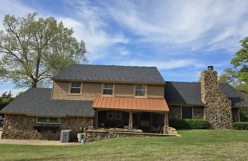 Central Oklahoma City House | Spacious 5-bedroom house in terrific OKC with WiFi, AC, close to activites.