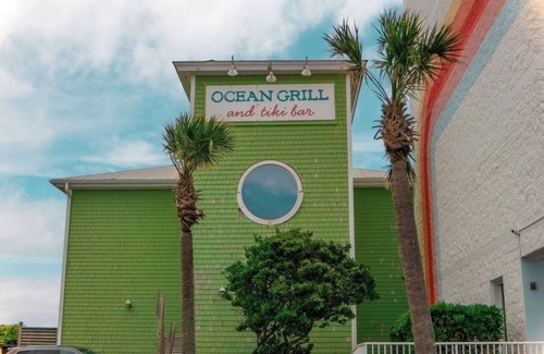 Kure Beach House | Spacious 5-bedroom house in charming Kure Beach with AC