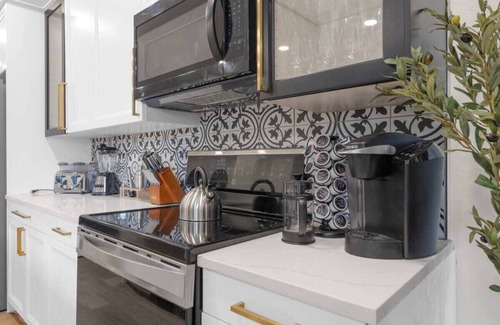 Glen Echo Apartment | Spacious 5-Bedroom Home with Hot Tub