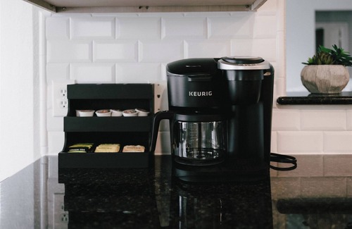 Barker House | Spacious 5-bedroom house with WiFi and AC in fabulous Houston