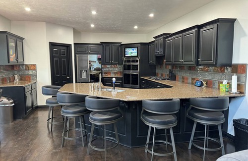 Carter Lake House | Spacious 5-bedroom house in beautiful Carter Lake with fitness room, WiFi