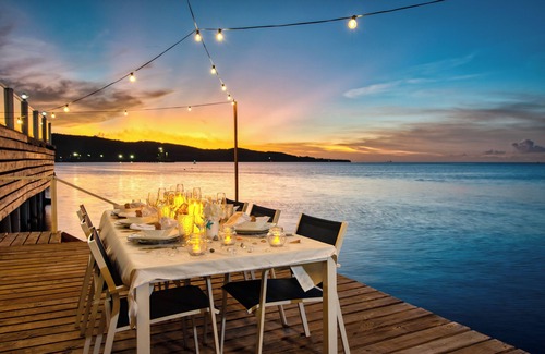 Discovery Bay Villa | Spacious 5-bedroom villa w/Private Beach Access 1 minute away in, St. Ann