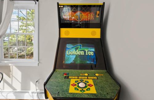 Oakdale House | Spacious-5 Beds! 3 Mi To Mohegan