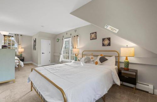 Oakdale House | Spacious-5 Beds! 3 Mi To Mohegan