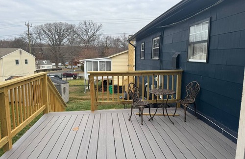 Suitland House | Spacious 7-bedroom house in enchanting Camp Springs with AC, WiFi