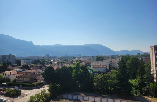 Saint-Martin-d'Heres Apartment | Spacious apartment Saint-Martin-d'Hères 6 pers