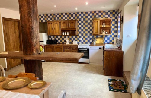 Chaillac-sur-Vienne House | Spacious and comfortable gîte for 8 people