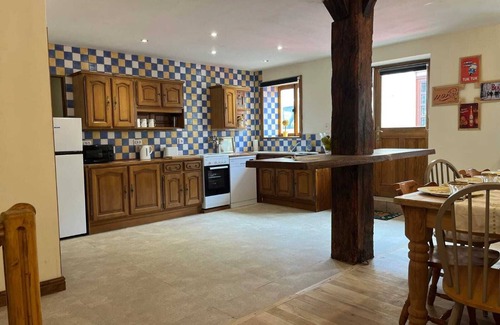 Chaillac-sur-Vienne House | Spacious and comfortable gîte for 8 people