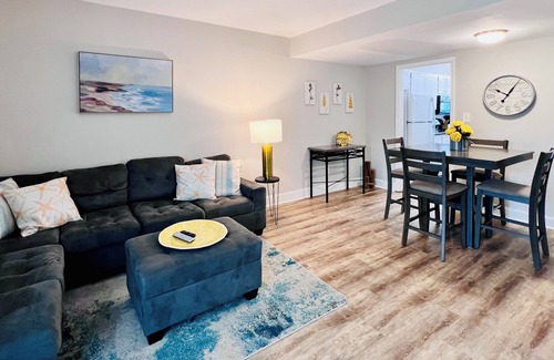 Golden Mile House | Spacious and Central Family/Pet Friendly Townhome with Pool, Half Mile to Beach!