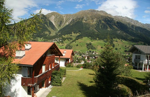 Klosters-Serneus Apartment | Spacious and comfortable alpine apartment in beautiful location