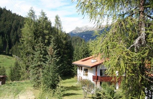 Klosters-Serneus Apartment | Spacious and comfortable alpine apartment in beautiful location