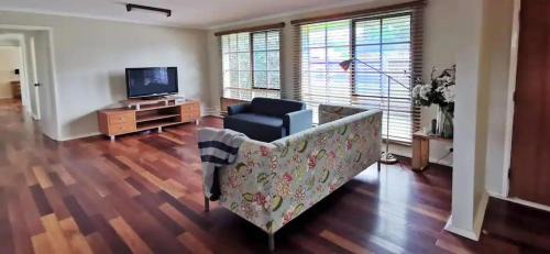 Wantirna South House | Spacious and cozy home next to Glen Waverley