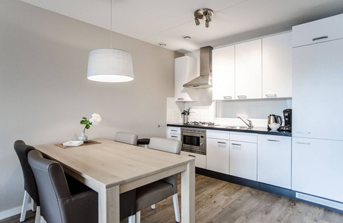 Merenwijk Apartment | Spacious and luxurious first flloor apartment with balcony- Kaag (13)