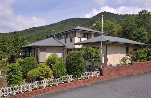 Yufuin Onsen House | Spacious and spacious - Tomomi Sanso/Yufu Ōita