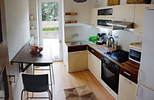 Vrsovice Apartment | Spacious and Sunny Apartment,Well-equiped,Wifi,Sat TV,Calm Area,Near City Center