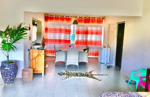 Mombasa Apartment | Spacious apartments directly at the beach in a lively area!