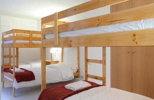 El Coll Apartment | Spacious apartment for families near Park Guell